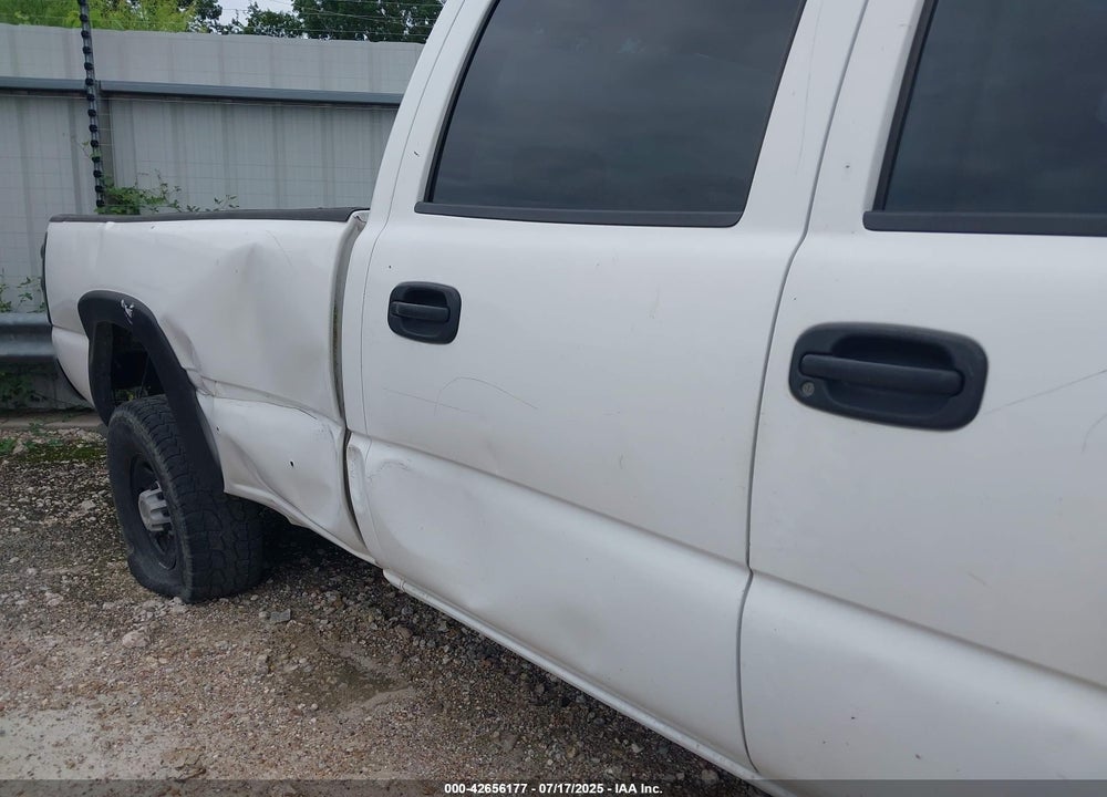 2007 CHEVROLET SILVERADO 2500HD CLASSIC WORK TRUCK VIN: 1GCHC23U67F109140