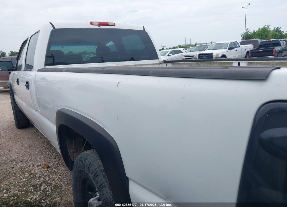 2007 CHEVROLET SILVERADO 2500HD CLASSIC WORK TRUCK VIN: 1GCHC23U67F109140