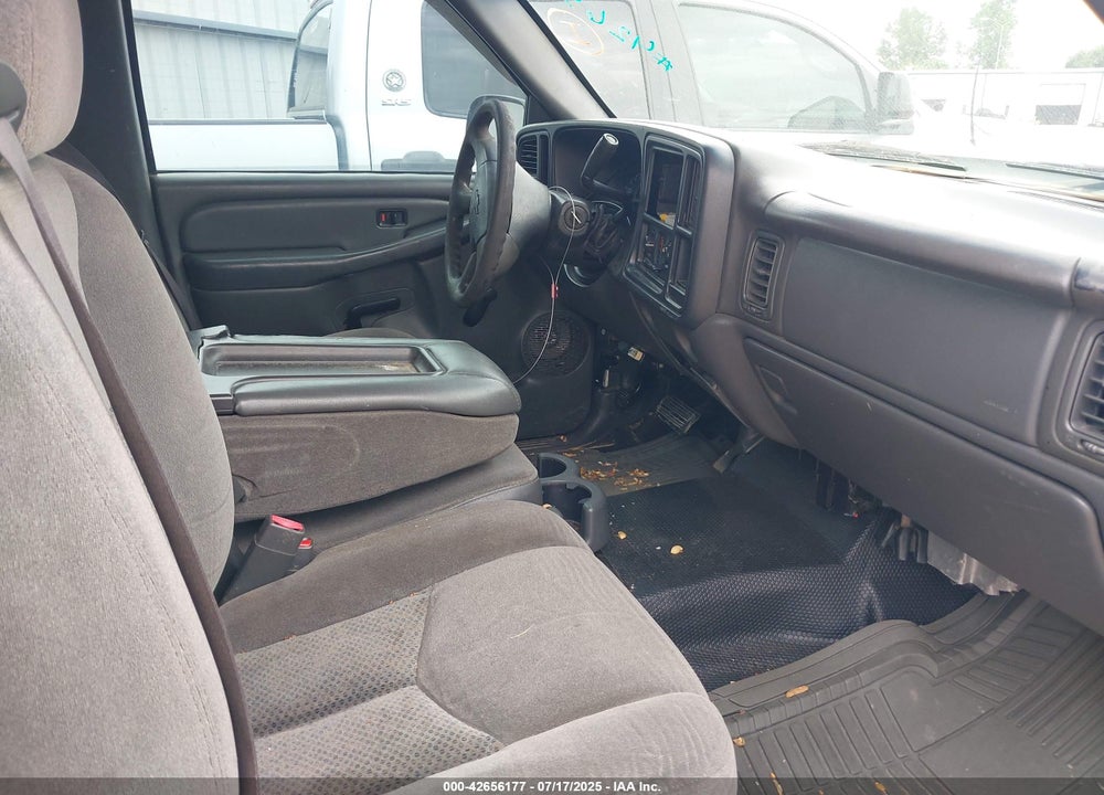 2007 CHEVROLET SILVERADO 2500HD CLASSIC WORK TRUCK VIN: 1GCHC23U67F109140