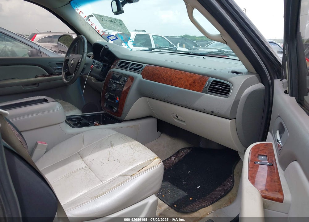 2007 CHEVROLET TAHOE LT VIN: 1GNFC13J37J399493