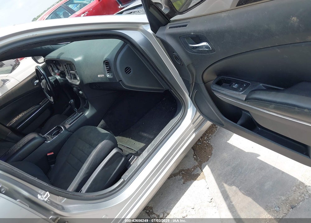 2011 DODGE CHARGER VIN: 2B3CL3CG4BH543558