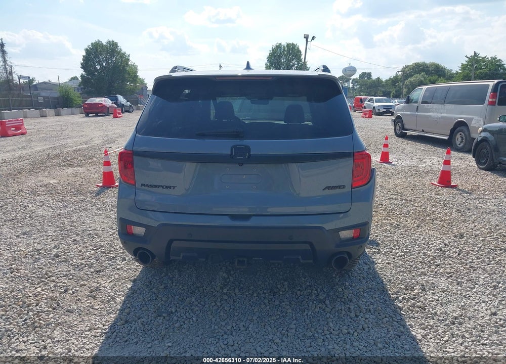 2022 HONDA PASSPORT VIN: 5FNYF8H59NB004976