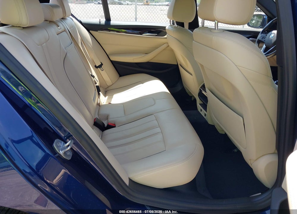 2019 BMW 540I VIN: WBAJE5C51KBM76742
