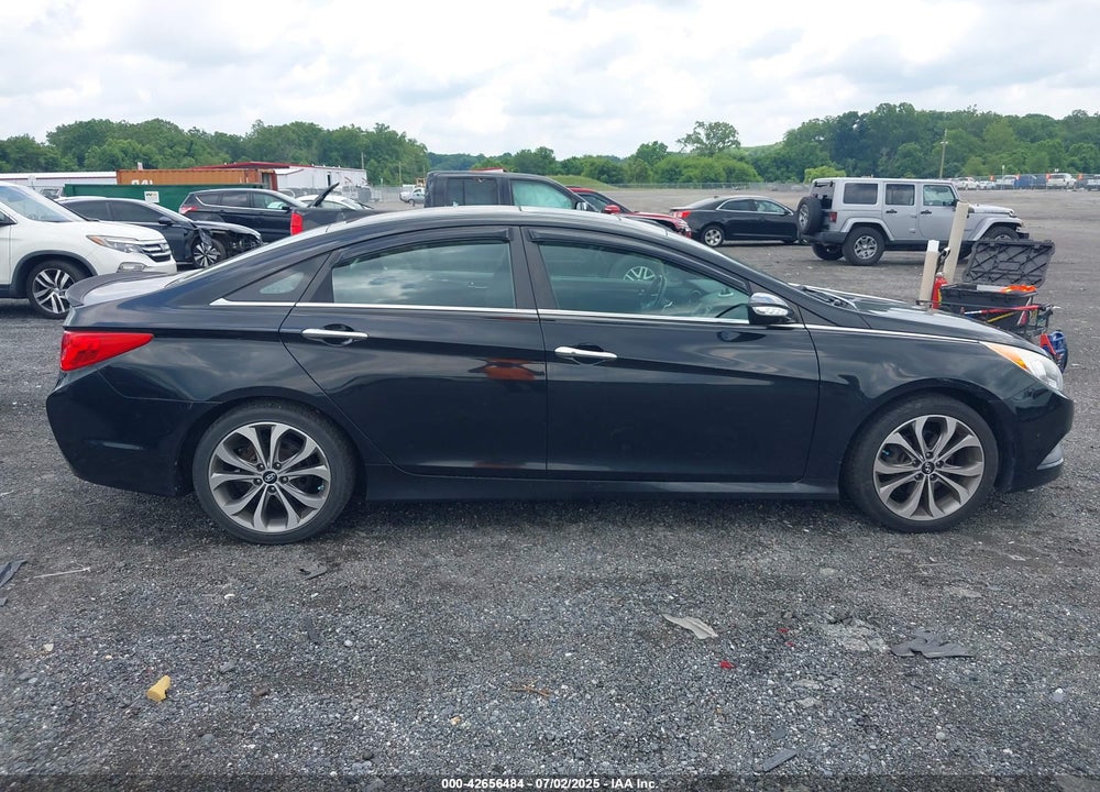 2014 HYUNDAI SONATA VIN: 5NPEC4AC4EH946111