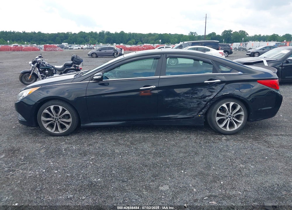 2014 HYUNDAI SONATA VIN: 5NPEC4AC4EH946111