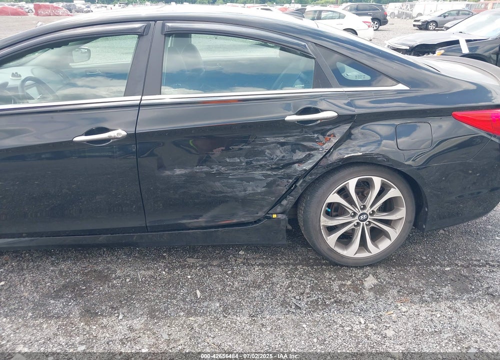 2014 HYUNDAI SONATA VIN: 5NPEC4AC4EH946111