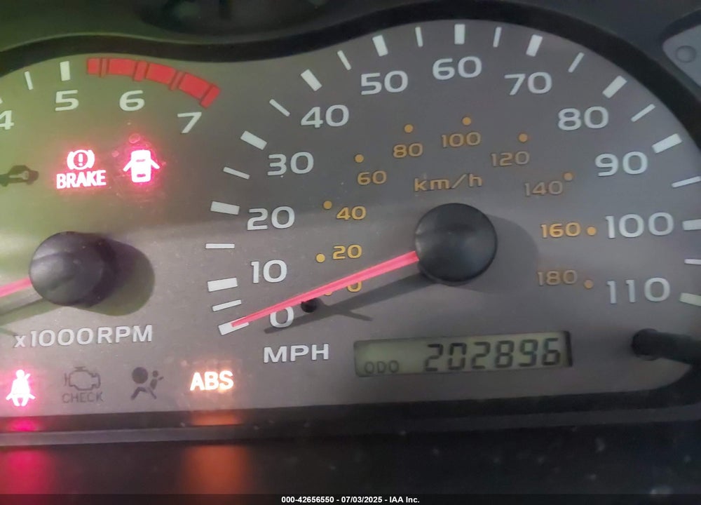 2002 TOYOTA SEQUOIA SR5 V8 VIN: 5TDBT44A62S070824