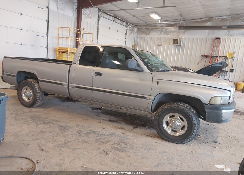 2002 DODGE RAM 2500 ST VIN: 3B7KC23692M204727
