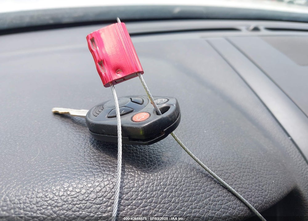 2010 FORD FUSION VIN: 3FAHP0JA3AR371537