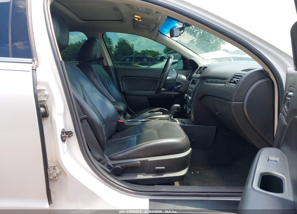 2010 FORD FUSION VIN: 3FAHP0JA3AR371537