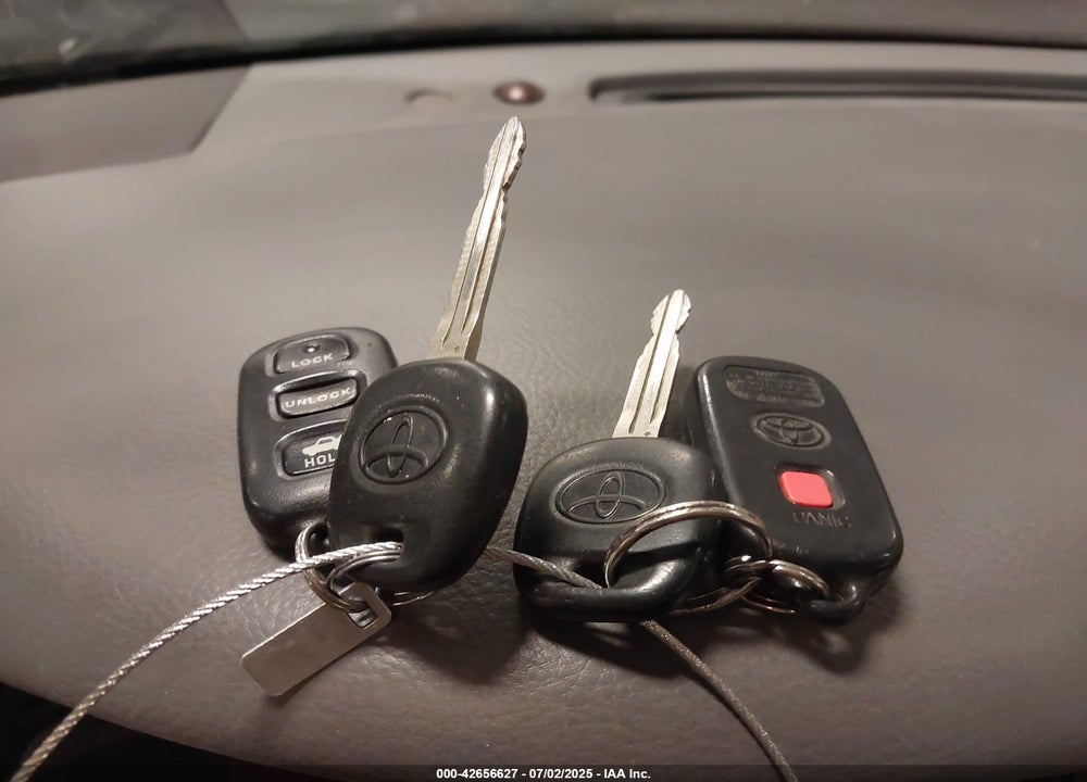 2005 TOYOTA CAMRY VIN: 4T1BF32K85U590239