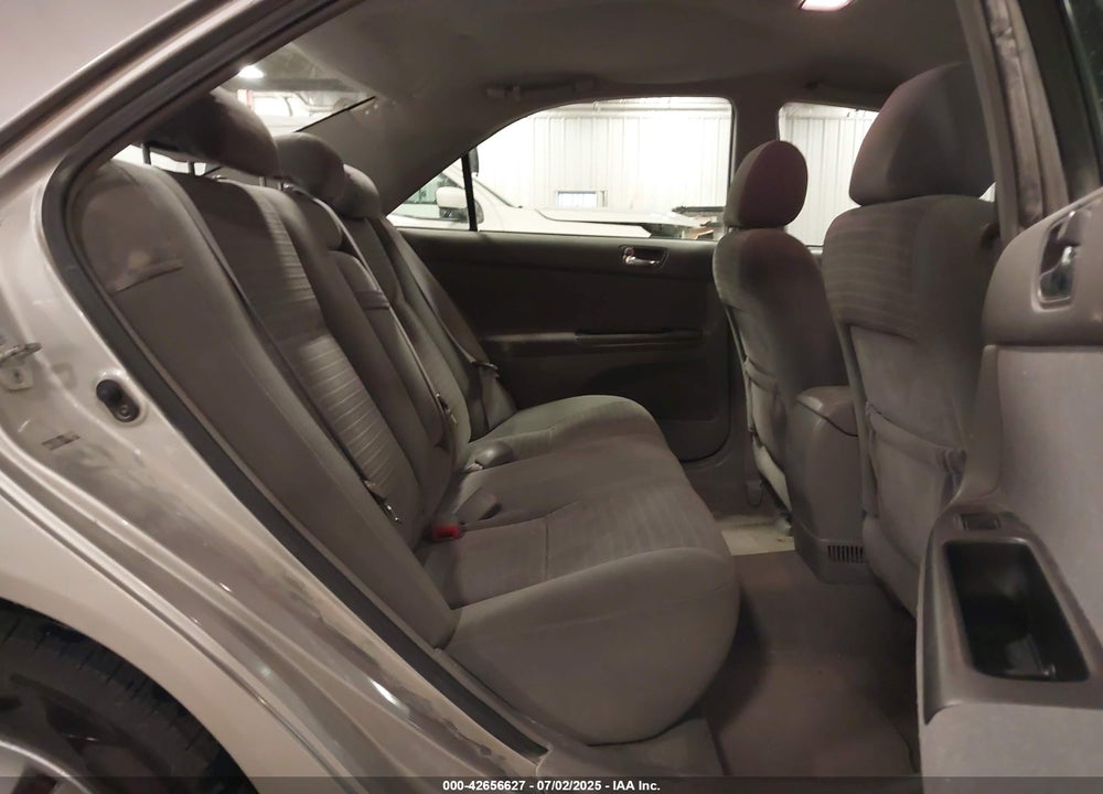 2005 TOYOTA CAMRY VIN: 4T1BF32K85U590239