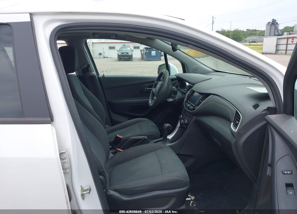 2020 CHEVROLET TRAX FWD LS VIN: 3GNCJKSBXLL139328