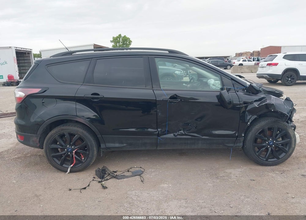 2018 FORD ESCAPE VIN: 1FMCU9GD5JUD60532