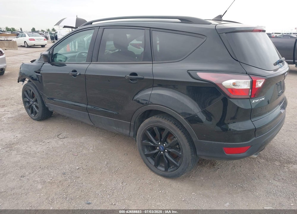 2018 FORD ESCAPE VIN: 1FMCU9GD5JUD60532