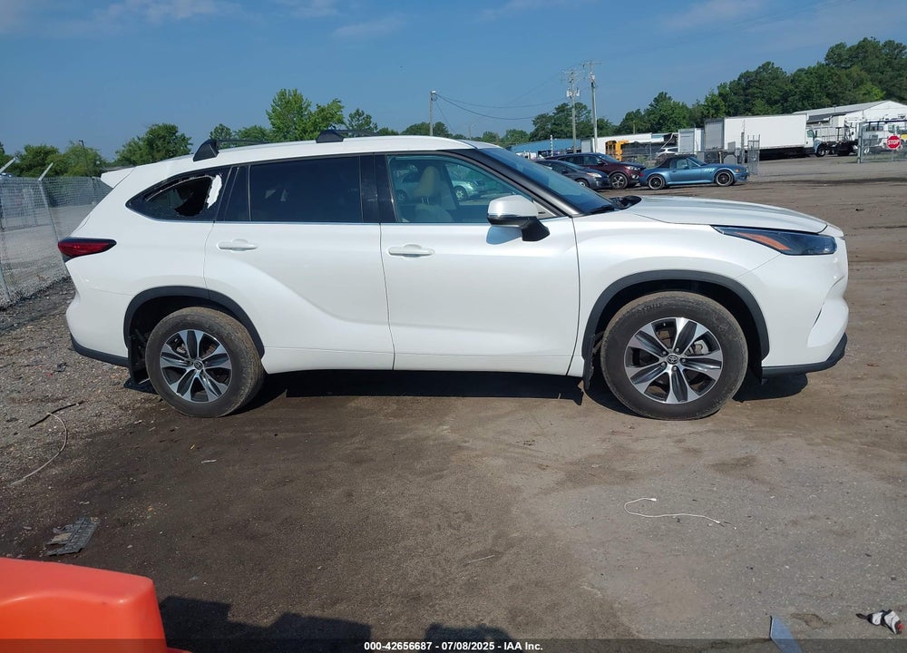 2022 TOYOTA HIGHLANDER VIN: 5TDHZRBH6NS172134
