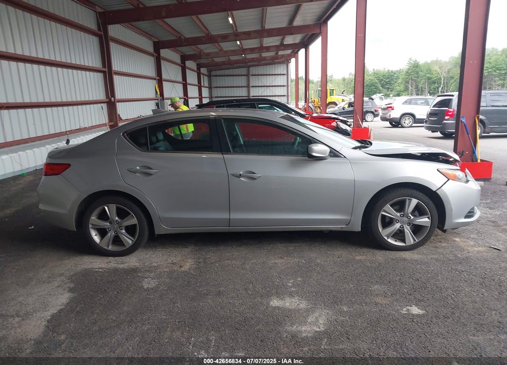 2014 ACURA ILX 2.0L VIN: 19VDE1F55EE007660