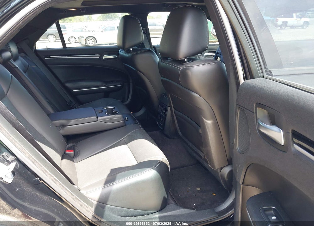 2018 CHRYSLER 300 300S VIN: 2C3CCABT8JH203964