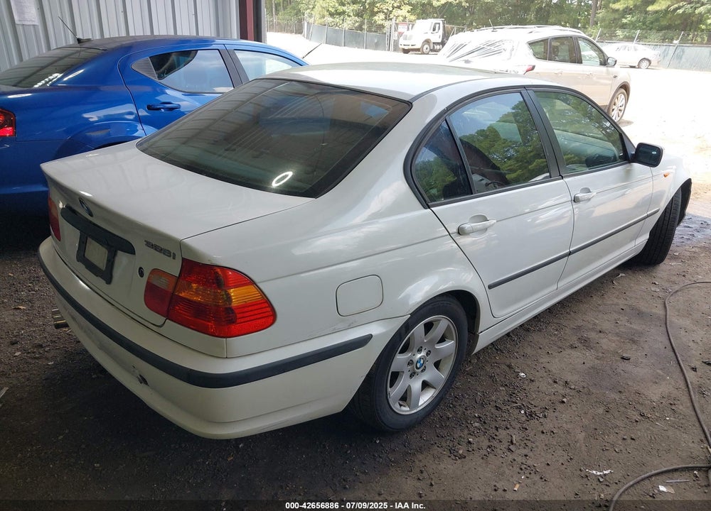 2005 BMW 325I VIN: WBAEV33425KX11263