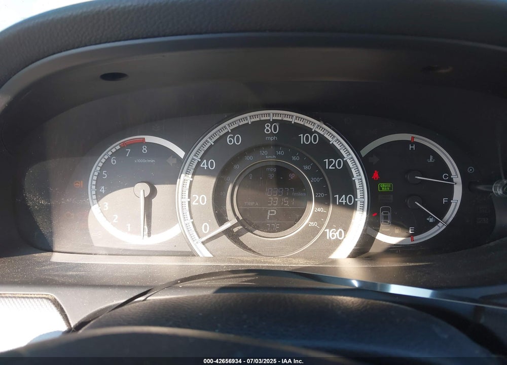 2013 HONDA ACCORD VIN: 1HGCR2F33DA250138