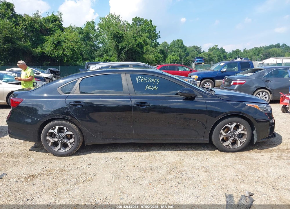 2019 KIA FORTE VIN: 3KPF24AD9KE131628