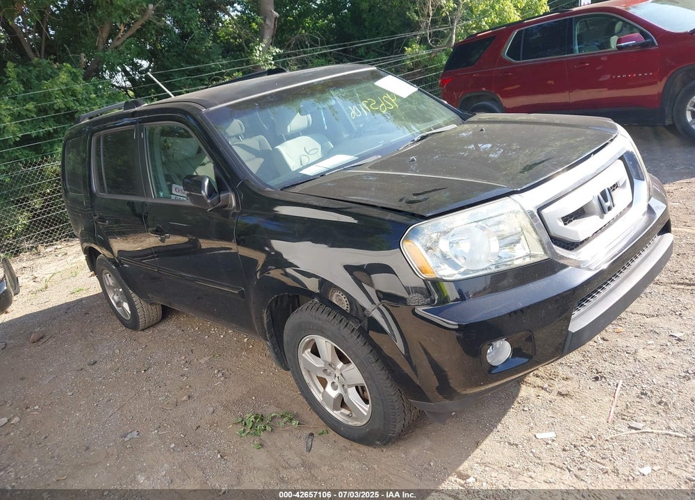 2011 HONDA PILOT EX VIN: 5FNYF4H40BB065631