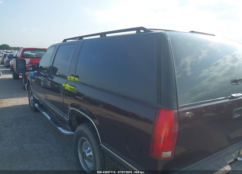 1997 CHEVROLET SUBURBAN C2500 VIN: 3GNGC26JXVG186125