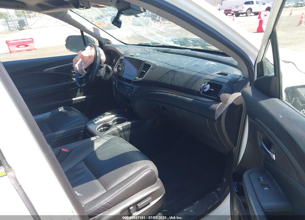 2021 HONDA PILOT VIN: 5FNYF6H51MB058615