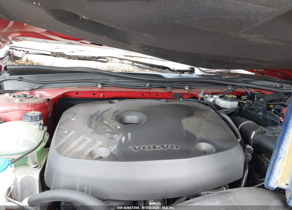 2019 VOLVO XC40 T5 MOMENTUM/T5 R-DESIGN VIN: YV4162XZ6K2011690
