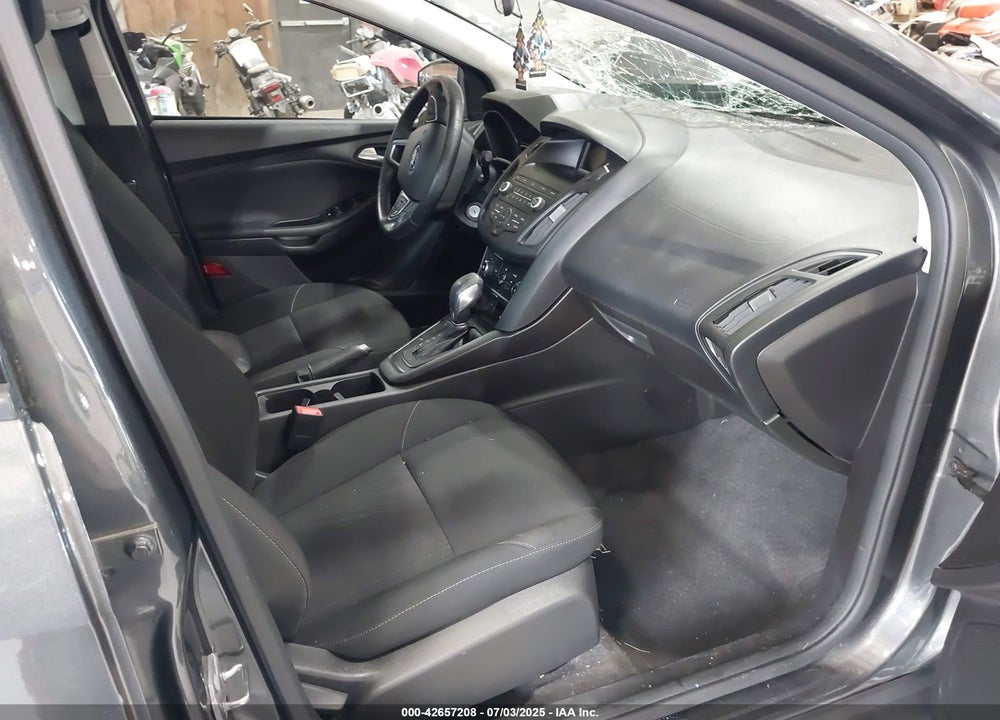 2018 FORD FOCUS SE VIN: 1FADP3F20JL306712