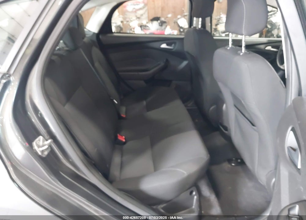 2018 FORD FOCUS SE VIN: 1FADP3F20JL306712