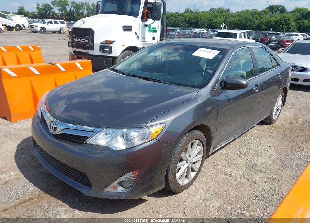 2014 TOYOTA CAMRY XLE V6 VIN: 4T1BK1FK5EU027787
