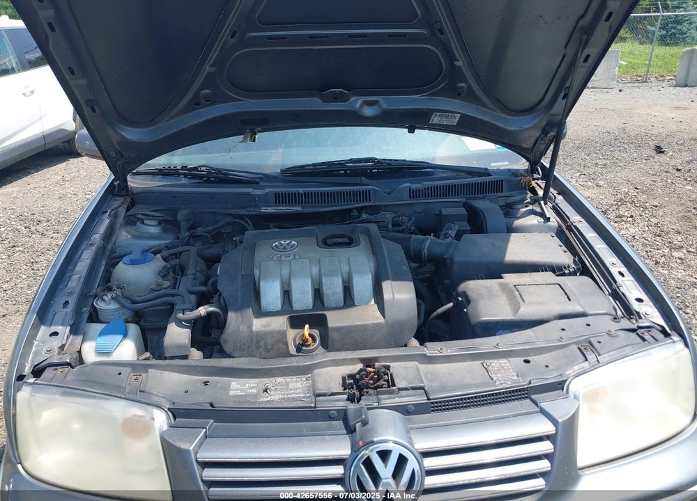 2004 VOLKSWAGEN JETTA GL TDI VIN: 3VWRR69M04M128597