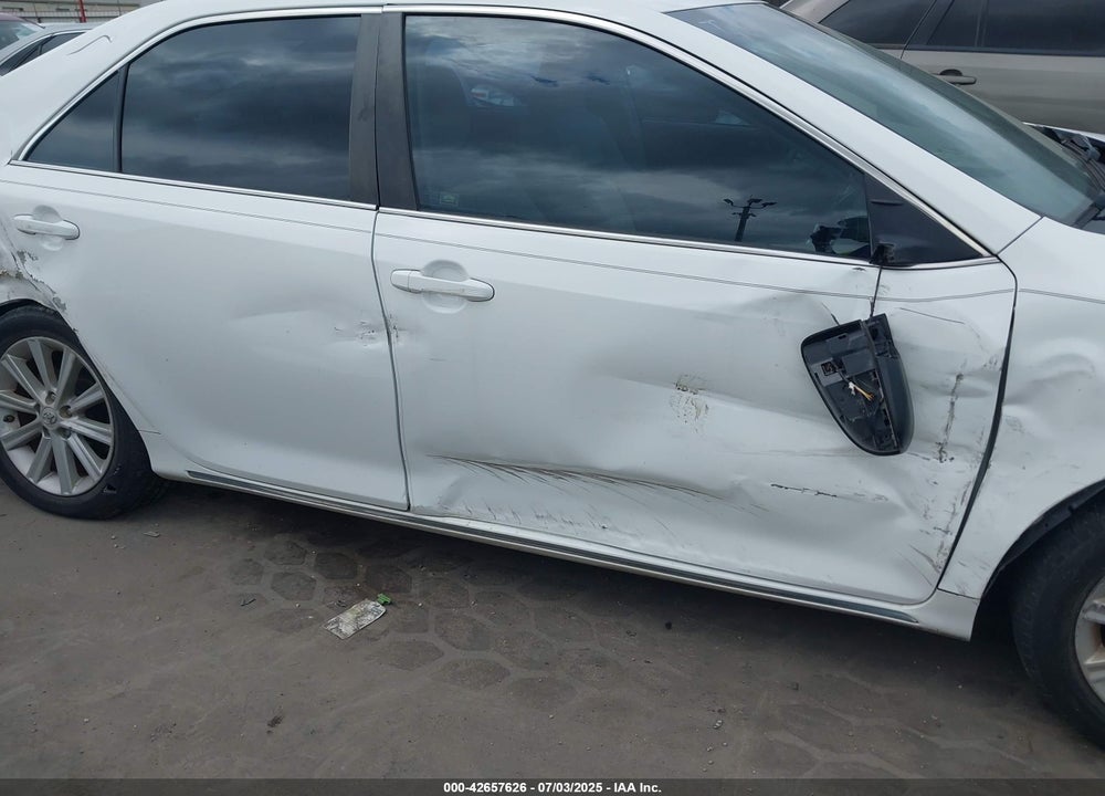2014 TOYOTA CAMRY XLE VIN: 4T4BF1FK7ER434696