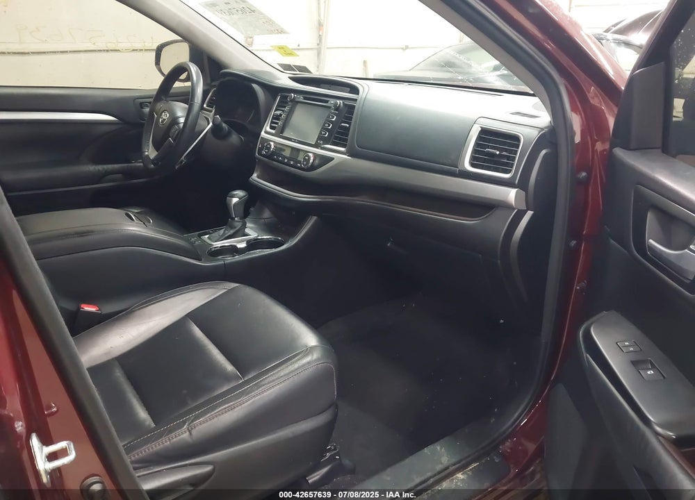 2015 TOYOTA HIGHLANDER XLE V6 VIN: 5TDKKRFH0FS049497