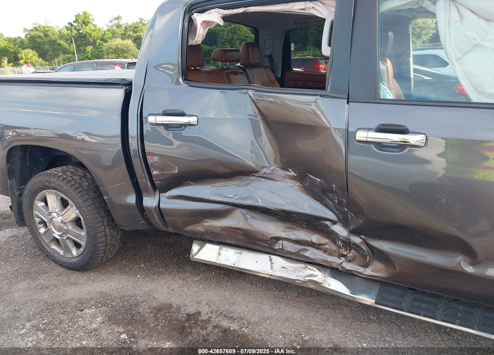 2016 TOYOTA TUNDRA VIN: 5TFGW5F15GX206832