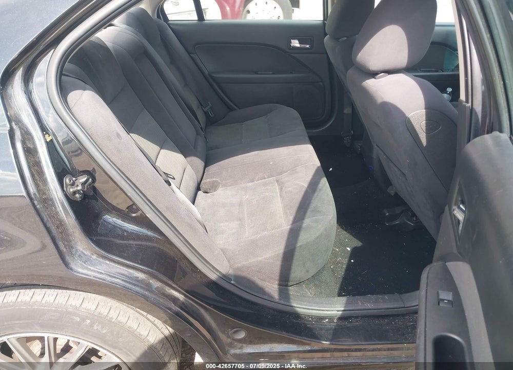 2009 FORD FUSION VIN: 3FAHP08109R107886