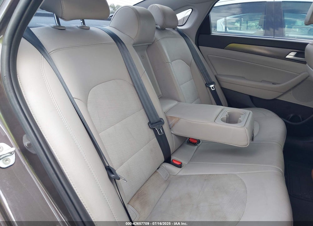2016 HYUNDAI SONATA VIN: 5NPE34AF5GH423404