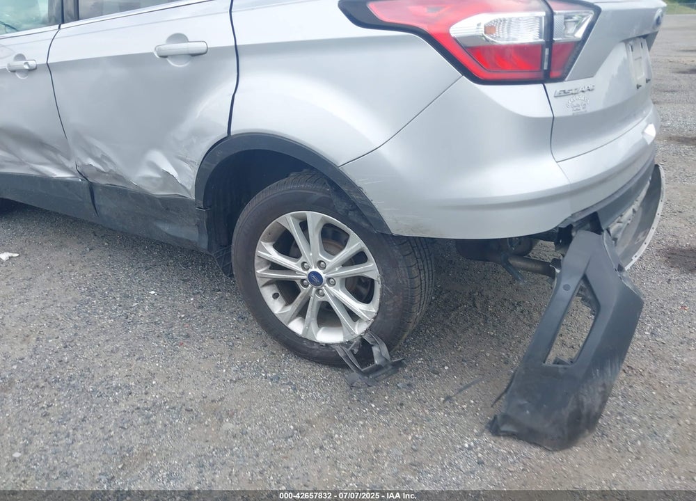 2018 FORD ESCAPE VIN: 1FMCU9HD6JUB62332