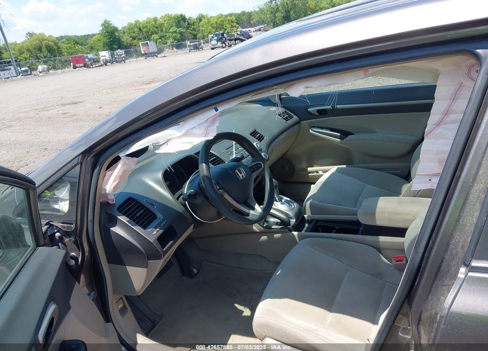 2010 HONDA CIVIC VIN: 19XFA1F85AE027763