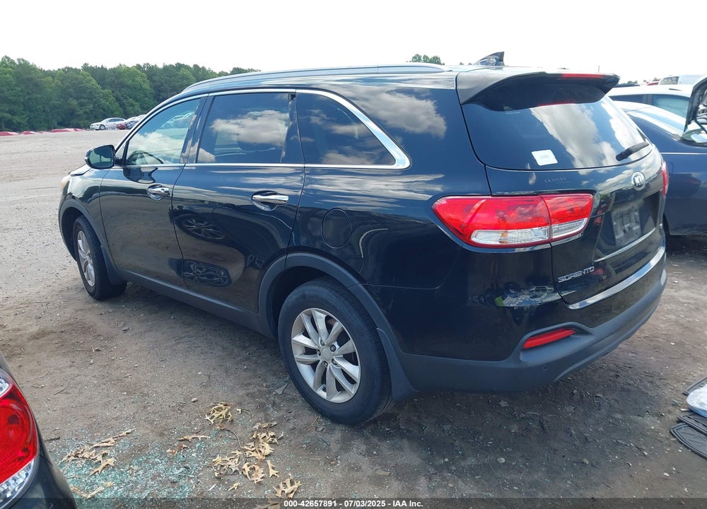 2016 KIA SORENTO VIN: 5XYPG4A37GG021670