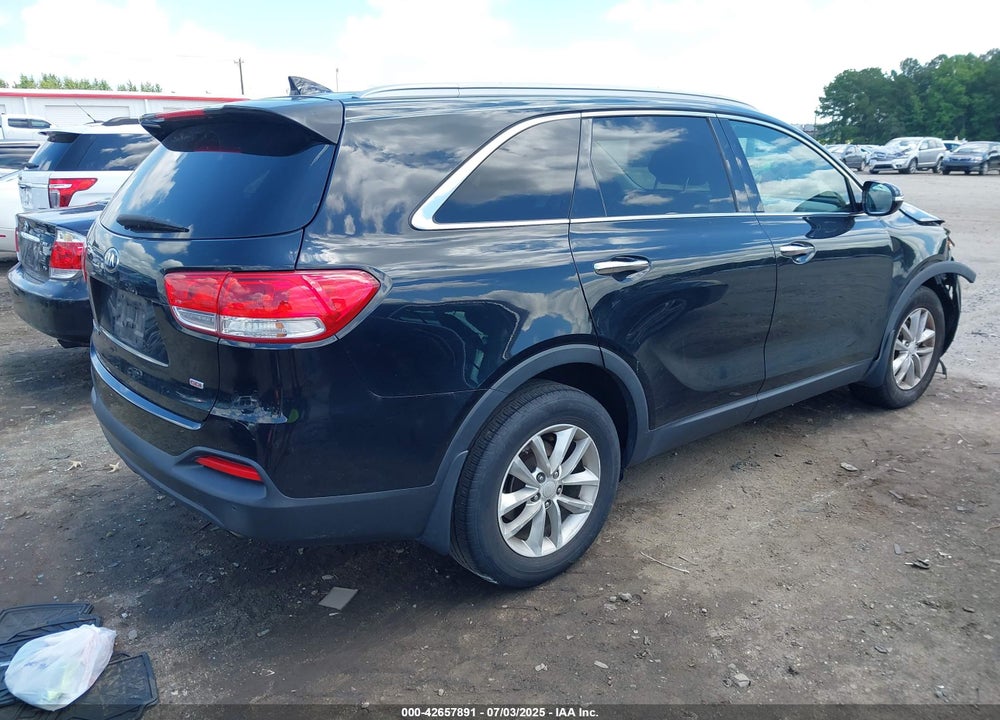 2016 KIA SORENTO VIN: 5XYPG4A37GG021670
