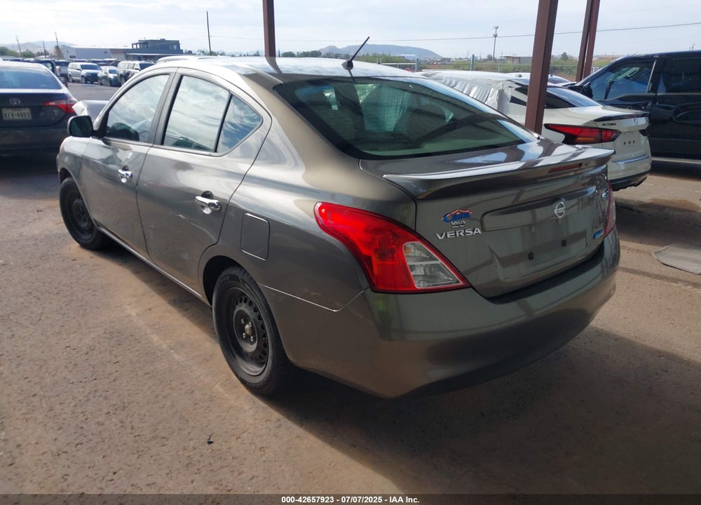 2013 NISSAN VERSA VIN: 3N1CN7AP5DL888422