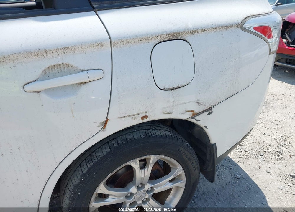 2014 MITSUBISHI OUTLANDER VIN: JA4AZ3A38EZ005559
