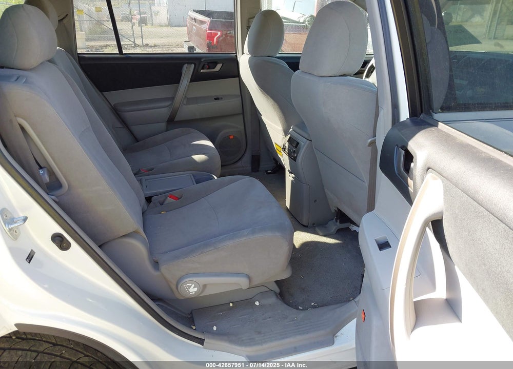 2008 TOYOTA HIGHLANDER VIN: JTEES43A382017401