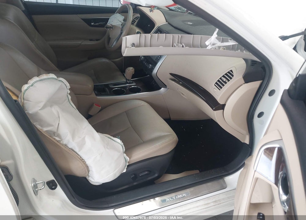 2015 NISSAN ALTIMA VIN: 1N4AL3AP5FN863077