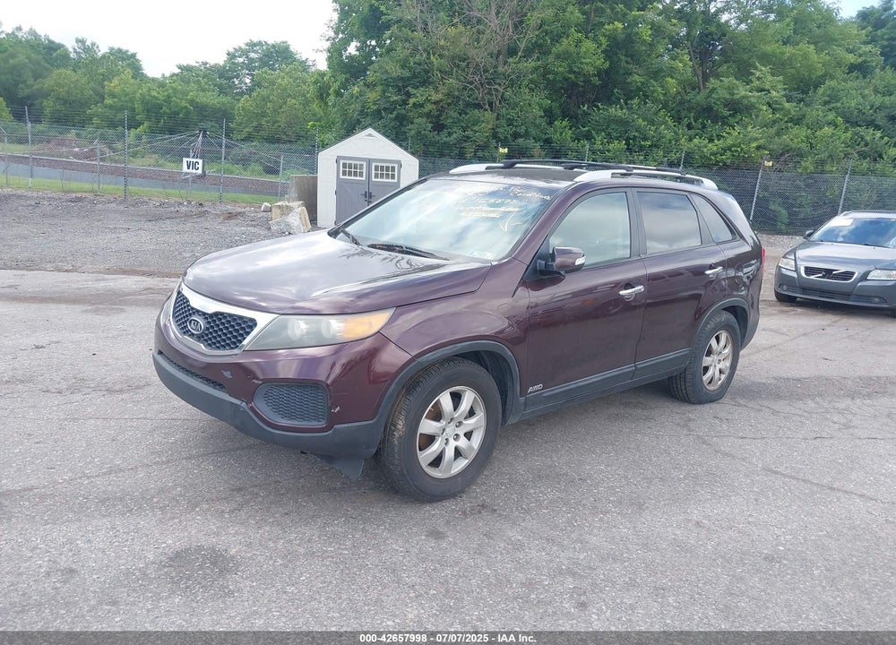 2011 KIA SORENTO VIN: 5XYKTDA26BG165875
