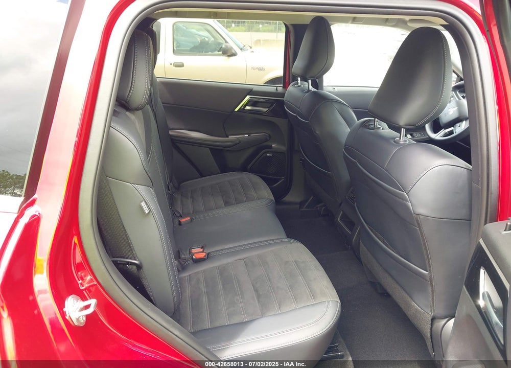 2025 MITSUBISHI OUTLANDER VIN: JA4J3VA82SZ016464