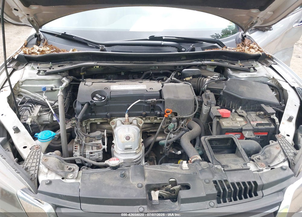 2015 HONDA ACCORD VIN: 1HGCR2F8XFA033815