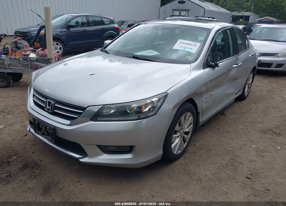 2015 HONDA ACCORD VIN: 1HGCR2F8XFA033815